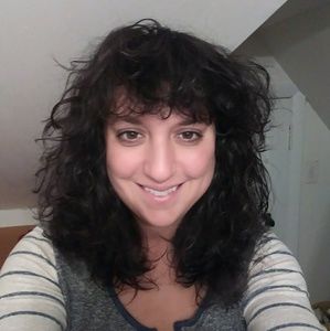 Meet your Posher, Amy